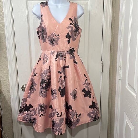 🌸Chi Chi London Floral Pink Party Dress-Size 6 US - Picture 3 of 14